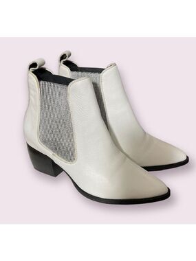 Sol Sana Women's Dials Boot in White/Silver Size 7.5/38
